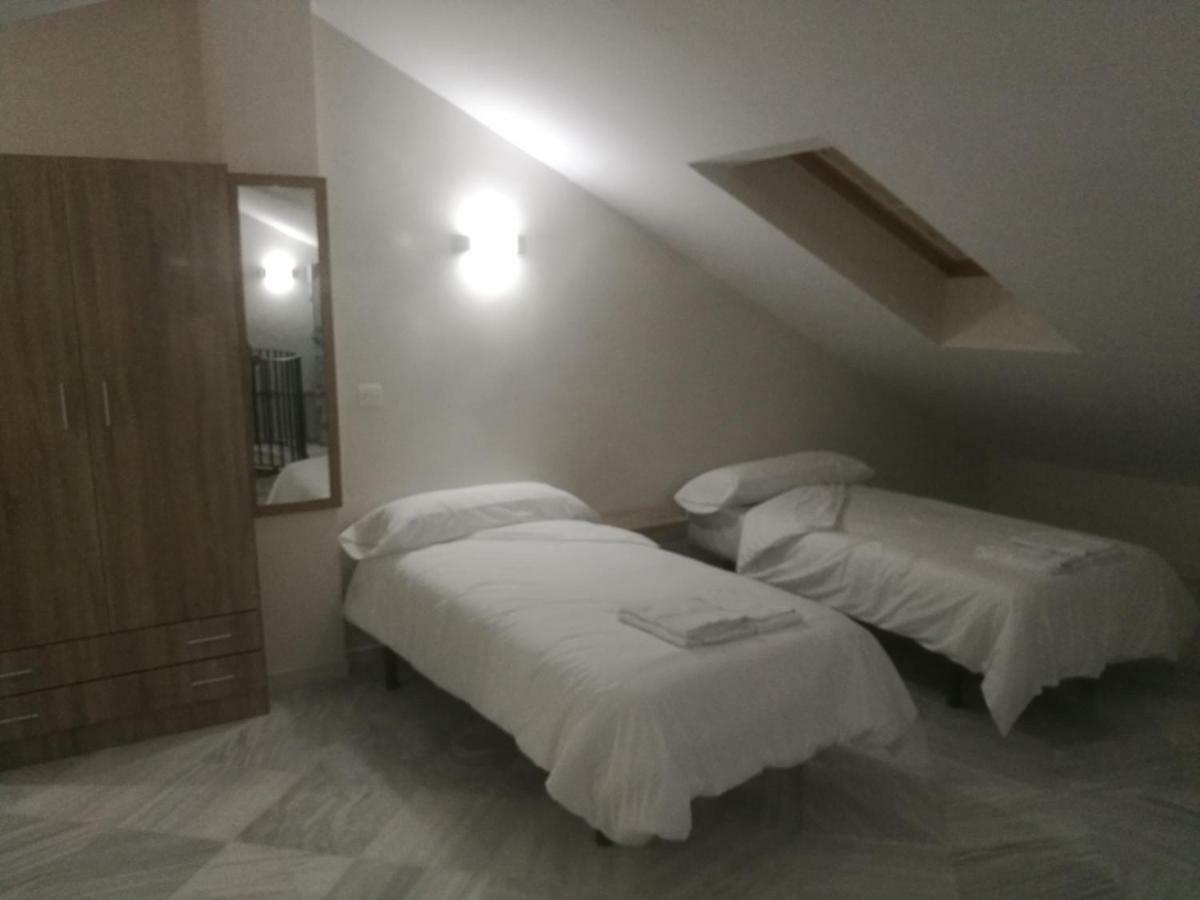 Apartamentos Edificio Vicente มาลากา ภายนอก รูปภาพ