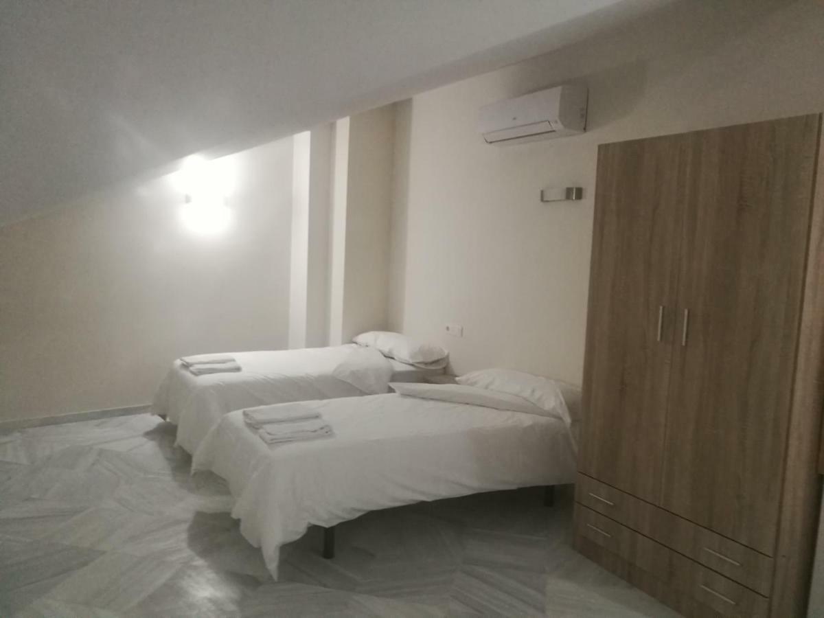 Apartamentos Edificio Vicente มาลากา ภายนอก รูปภาพ