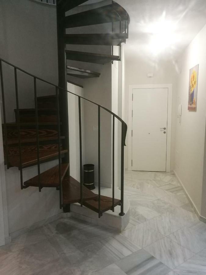 Apartamentos Edificio Vicente มาลากา ภายนอก รูปภาพ