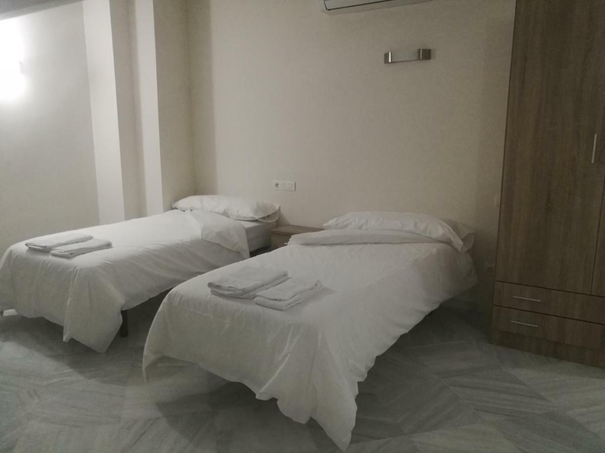 Apartamentos Edificio Vicente มาลากา ภายนอก รูปภาพ