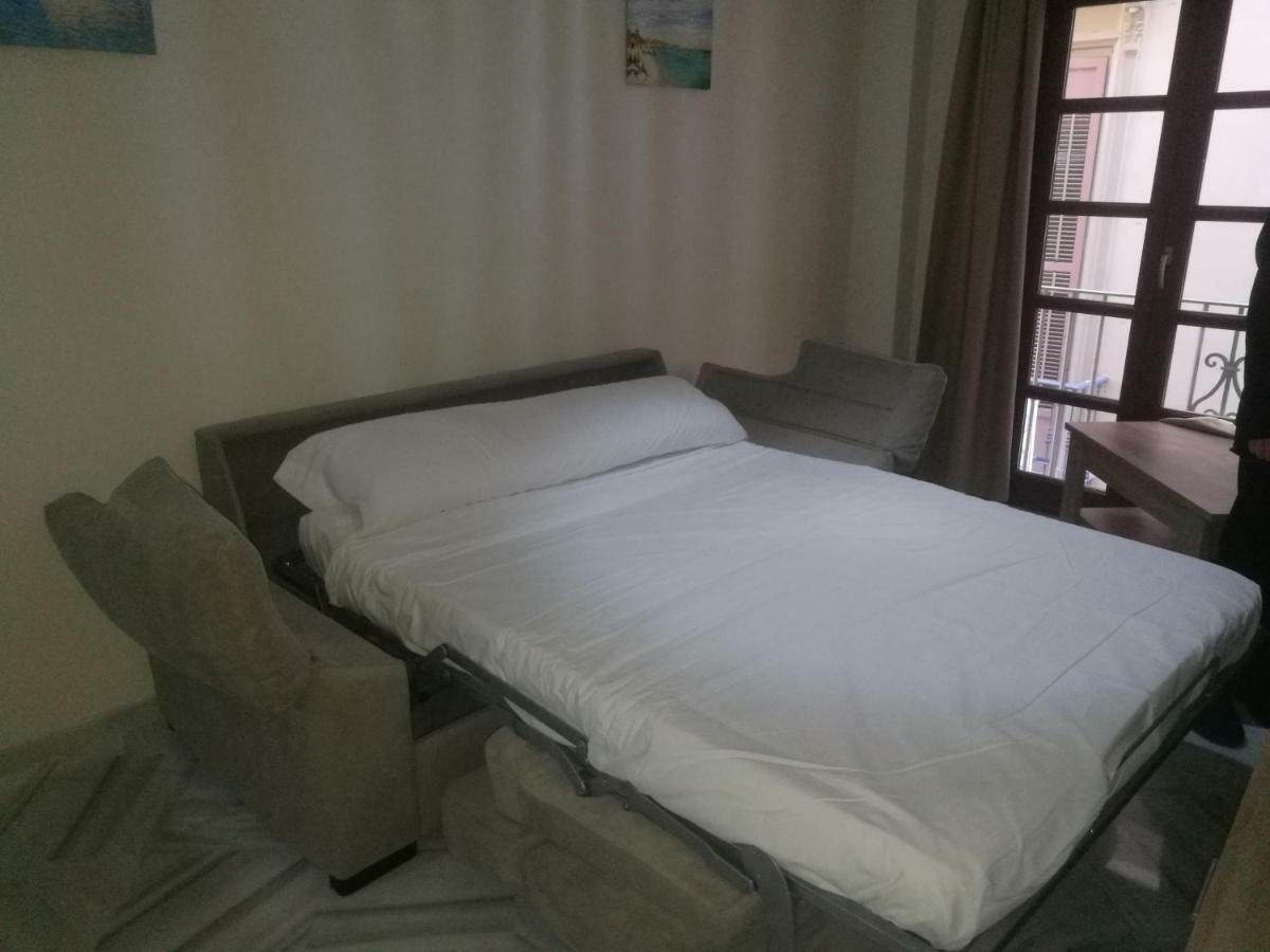 Apartamentos Edificio Vicente มาลากา ภายนอก รูปภาพ