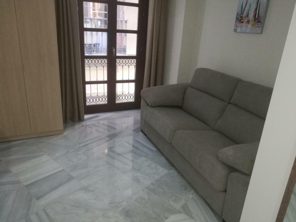 Apartamentos Edificio Vicente มาลากา ภายนอก รูปภาพ