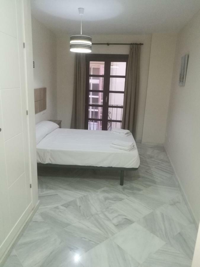 Apartamentos Edificio Vicente มาลากา ภายนอก รูปภาพ
