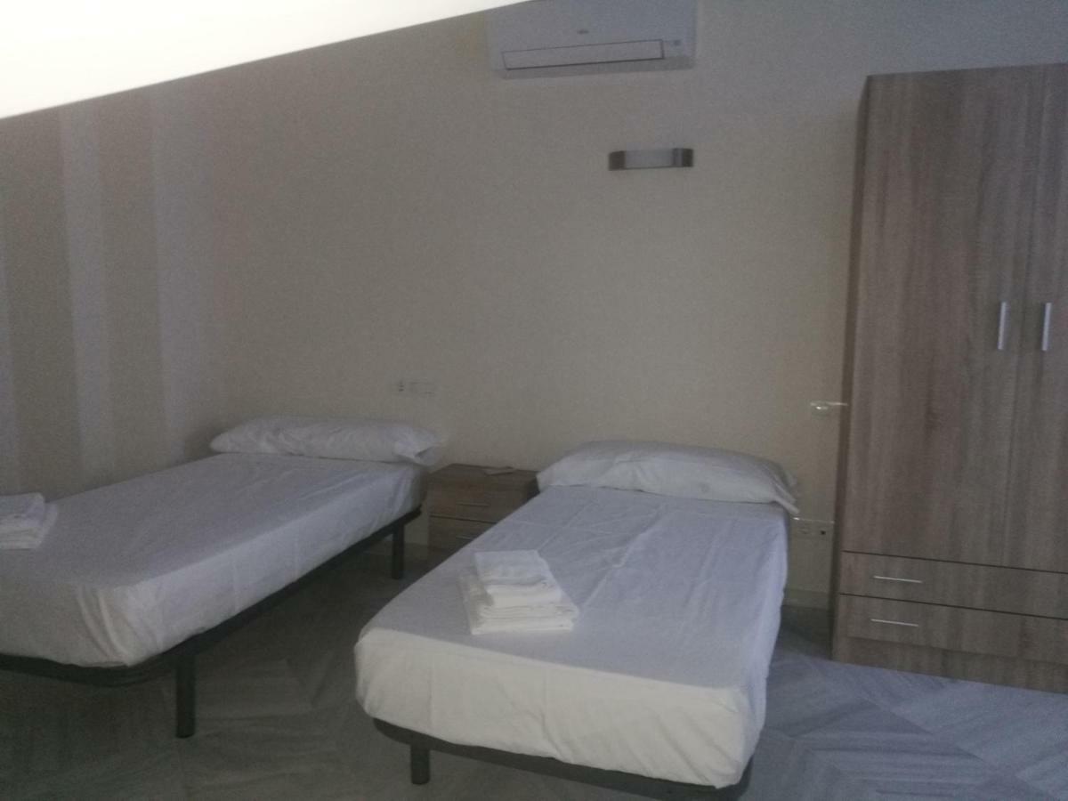 Apartamentos Edificio Vicente มาลากา ภายนอก รูปภาพ
