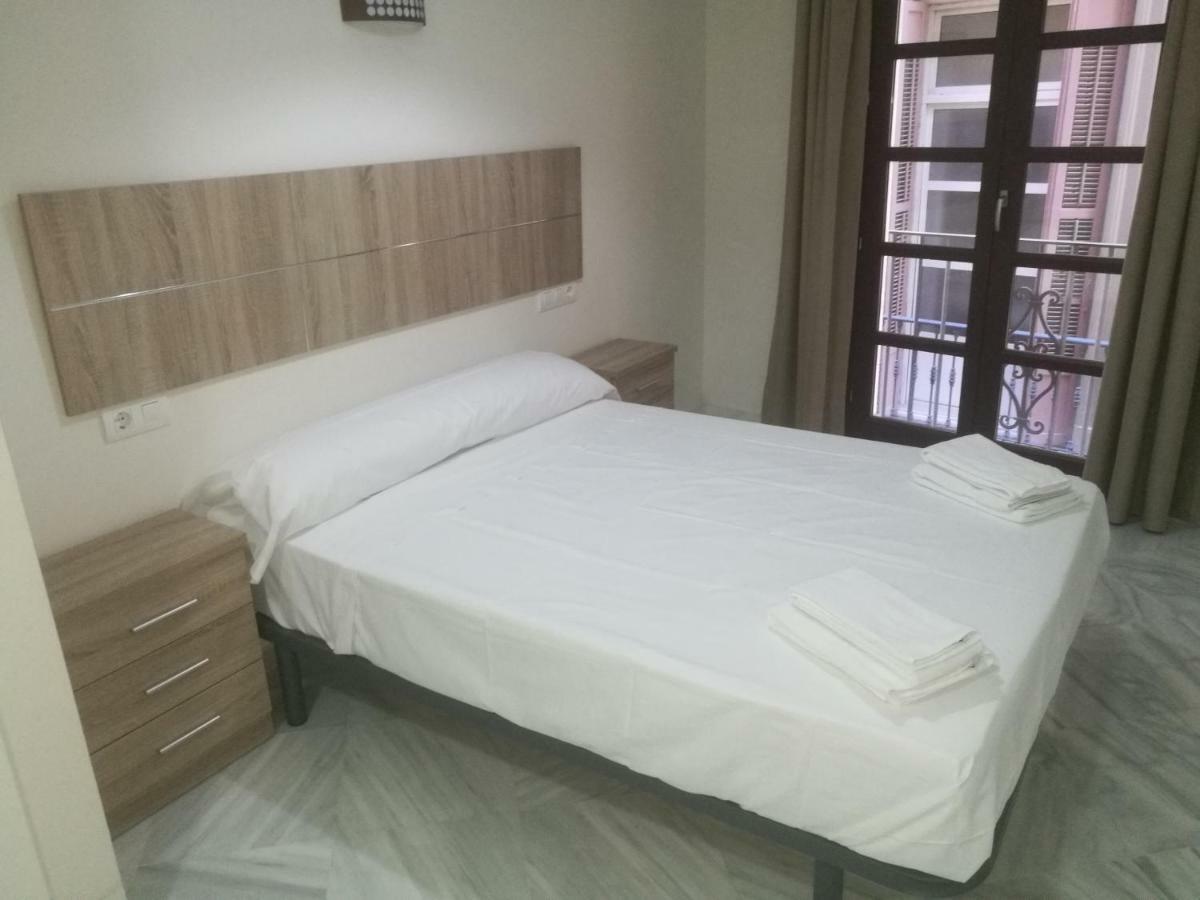 Apartamentos Edificio Vicente มาลากา ภายนอก รูปภาพ