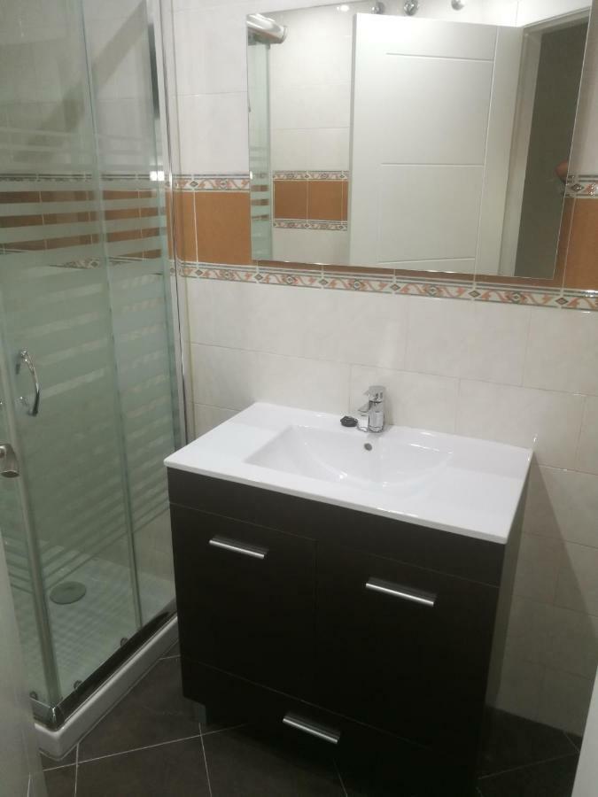 Apartamentos Edificio Vicente มาลากา ภายนอก รูปภาพ