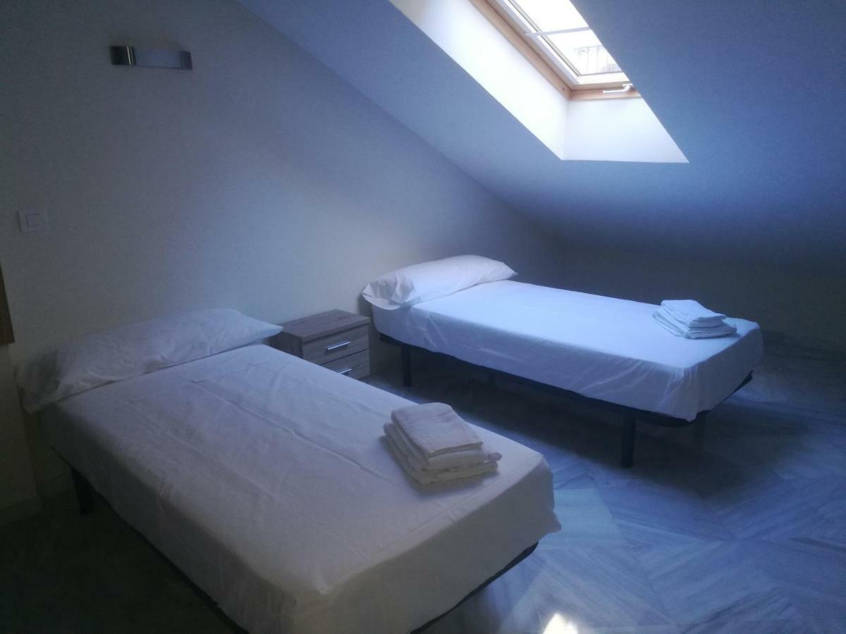 Apartamentos Edificio Vicente มาลากา ภายนอก รูปภาพ