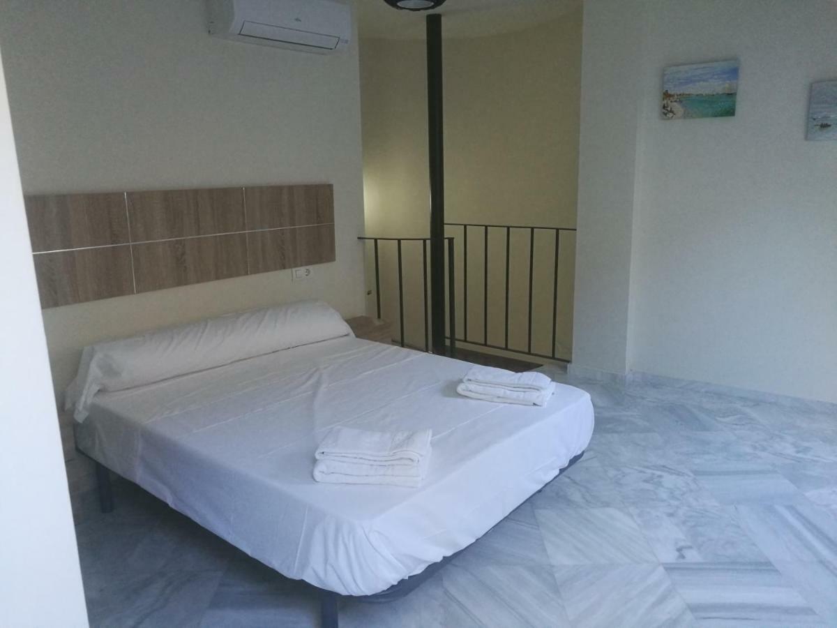Apartamentos Edificio Vicente มาลากา ภายนอก รูปภาพ